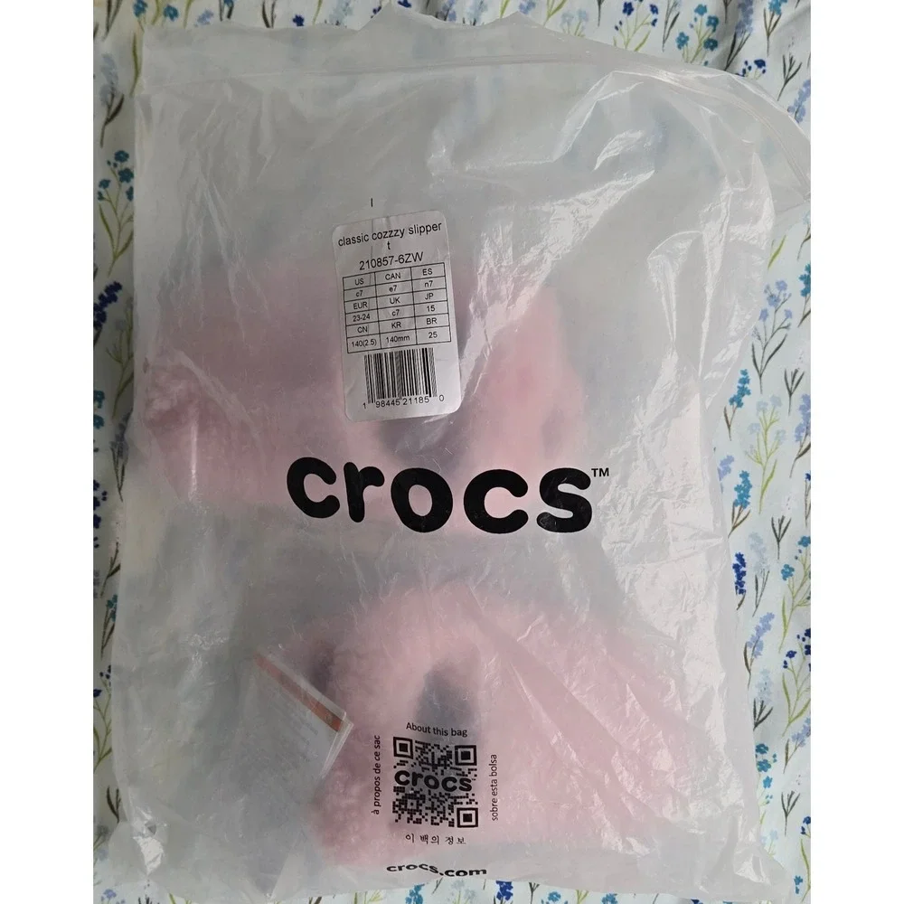 Crocs‎ Classic Cozzzy Slipper Pink Kids Size C7 Fuzzy Plush Warm
